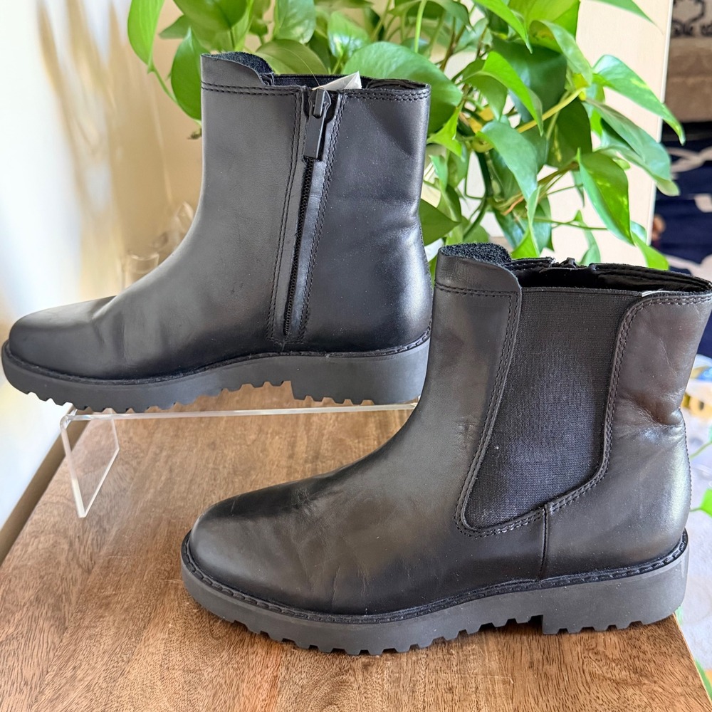 Franco Sarto Carian Chelsea Ankle Boots 6.5M Black Leather Combat Lug Sole Moto